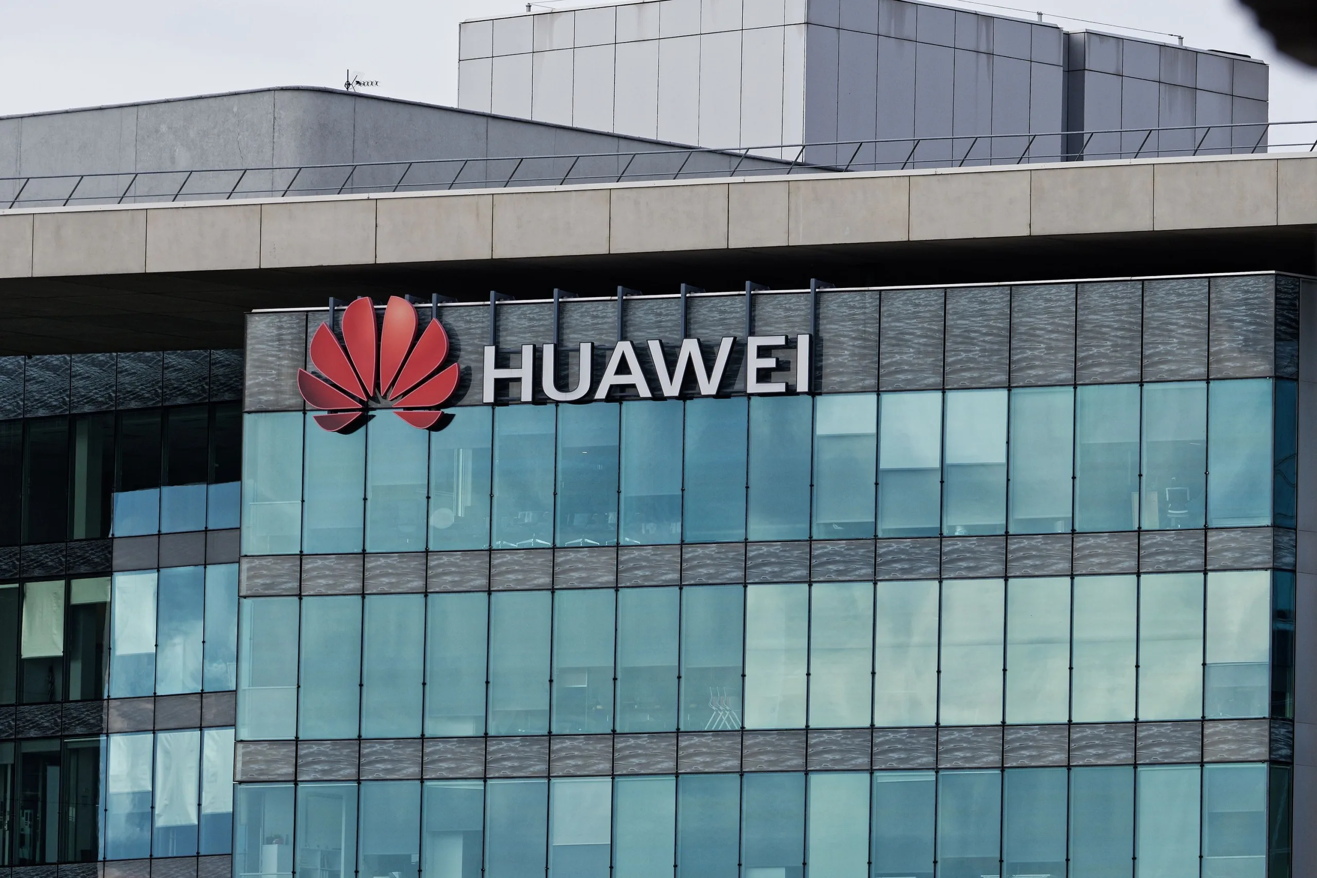 Huawei : De la survie à la conquête, le géant bâtit un écosystème indépendant pour conquérir l'IA 49 Huawei : De la survie à la conquête, le géant bâtit un écosystème indépendant pour conquérir l'IA