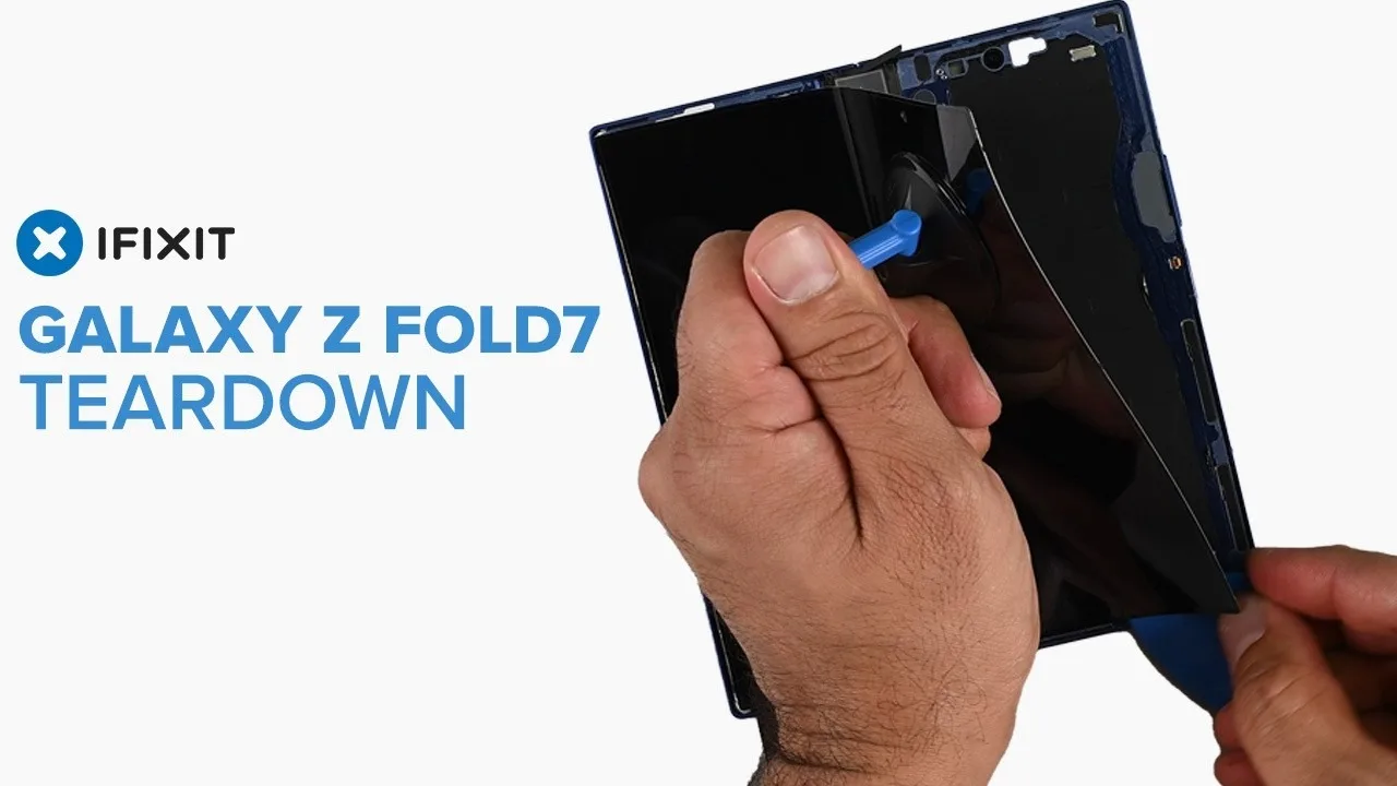 Galaxy Z Fold 7 : un score de réparabilité catastrophique de 3/10 selon iFixit