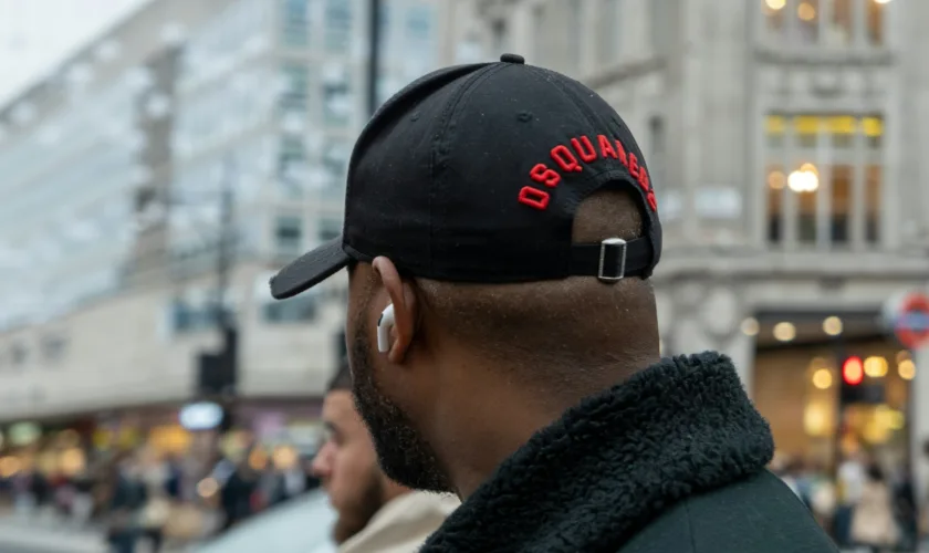 Apple miserait sur des AirPods avec caméra plutôt que des lunettes AR