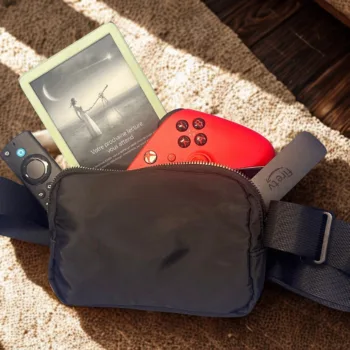 Amazon dévoile sa « Banane Tech » de l’été : tout le nécessaire high-tech en moins de 750 g