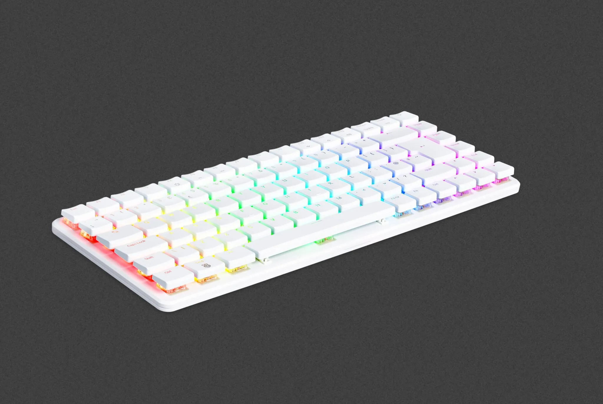 Raspberry Pi 500+ : Un PC ARM complet, dans un clavier mécanique RGB