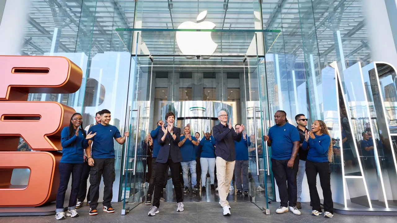 iPhone 17 : le succès du lancement rassure Wall Street et relance l’action Apple
