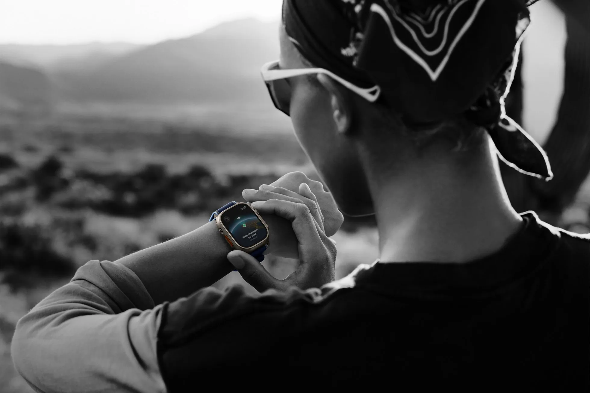 Apple Watch Ultra 3 lifestyle hi