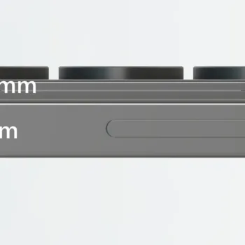 Galaxy S26 Ultra : plus fin mais avec un énorme bloc photo et presque le même poids