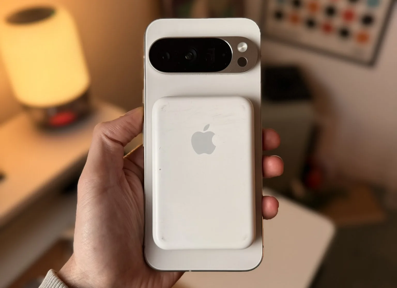 Pixel 10 Pro XL : compatible avec l’ancienne Batterie externe MagSafe d’Apple