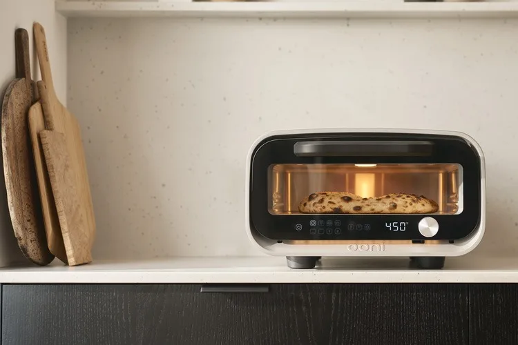 Ooni Volt 2 : le four à pizza électrique compact avec « Pizza Intelligence »