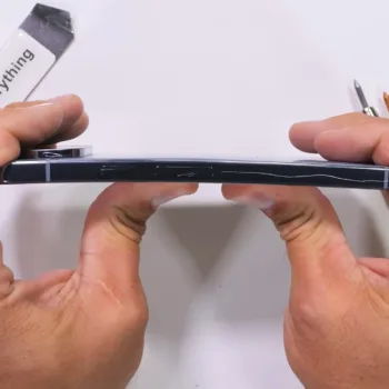 Pixel 10 Pro XL : durabilité testée et recharge magnétique Pixelsnap confirmée