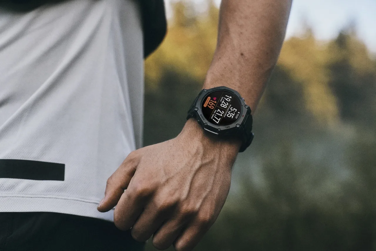 Amazfit T-Rex 3 Pro : la nouvelle montre des sportifs extrêmes avec titane, verre saphir et cartes hors ligne 50 T REX PRO RUNNER 1125