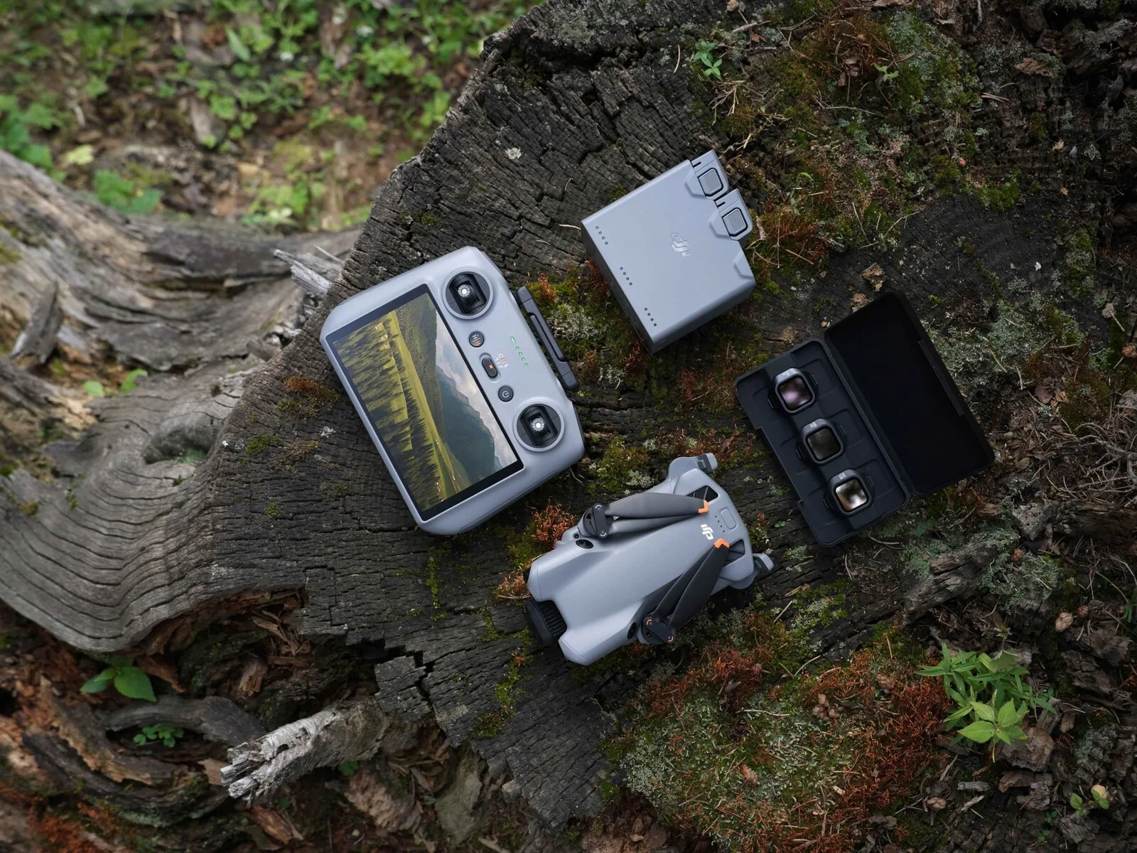 DJI Mini 5 Pro : fuites massives, images et vidéos d’unboxing avant lancement 49 DJI Mini 5 Pro : fuites massives, images et vidéos d’unboxing avant lancement