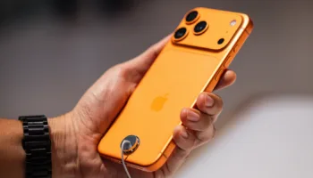 Joli, mais fragile : La polémique qui gâche le nouveau design de l'iPhone 17 Pro