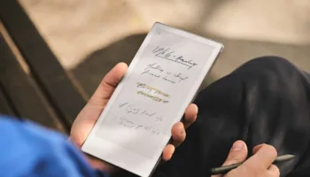 Remarkable Paper Pro Move : un carnet numérique couleur compact et portable