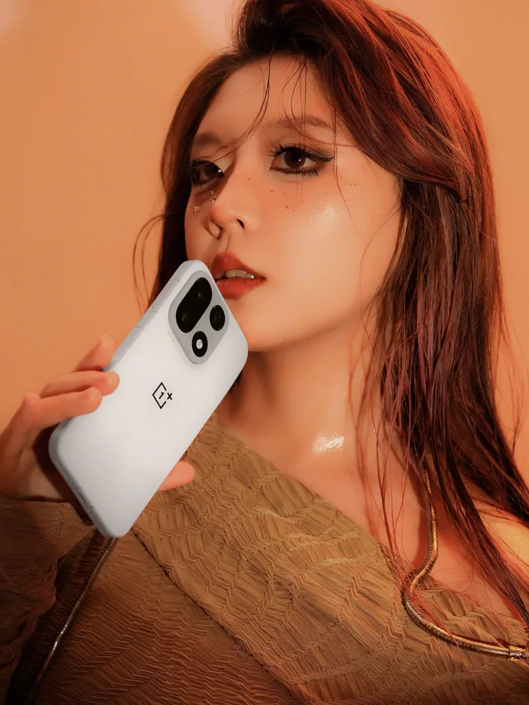 OnePlus 15 : le coloris « Sand Storm » se dévoile avant le lancement officiel 51 004dYw4Bgy1i61cc1f5jzj62dc35skjq