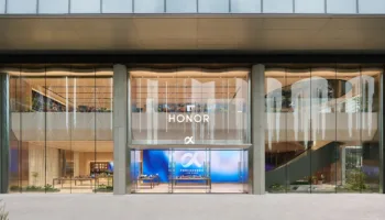 Honor inaugure son premier ALPHA Global Flagship Store à Shenzhen