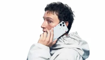 Nothing Phone (3a) Lite : le retour des Glyph Lights (mais un seul) à 249 € 53 Nothing Phone (3a) Lite : le retour des Glyph Lights (mais un seul) à 249 €