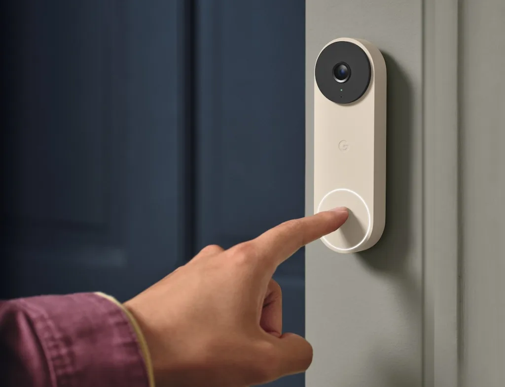Nest Cam et Doorbell 2K HDR : Meilleure image, moins de faux mouvements grâce à Gemini 60 Nest Doorbell Linen Lifestyle 1