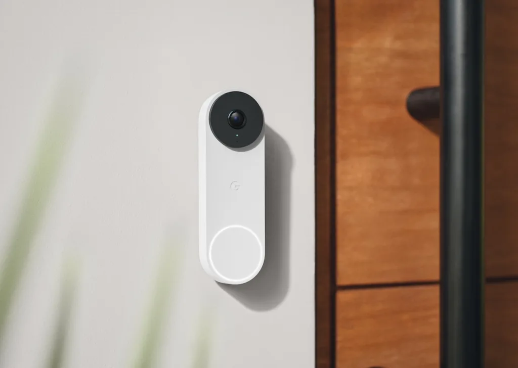 Nest Cam et Doorbell 2K HDR : Meilleure image, moins de faux mouvements grâce à Gemini 61 Nest Doorbell Snow Lifestyle 2