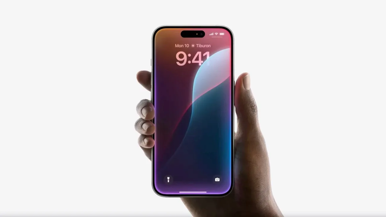 Siri 2.0 : Le nouveau Siri échoue aux tests internes d'Apple, le lancement est repoussé à 2026