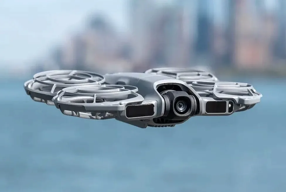 DJI Neo 2 est lancé : le mini-drone gagne un capteur LIDAR et le contrôle gestuel