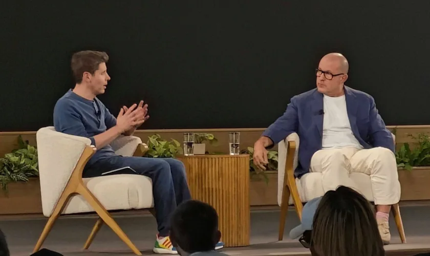 Jony Ive et OpenAI préparent 20 appareils IA révolutionnaires pour remplacer nos smartphones 49 Jony Ive et OpenAI préparent 20 appareils IA révolutionnaires pour remplacer nos smartphones