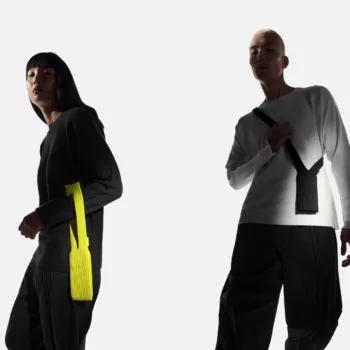 L'iPhone Pocket : la nouvelle collaboration Apple et ISSEY MIYAKE en tricot 3D