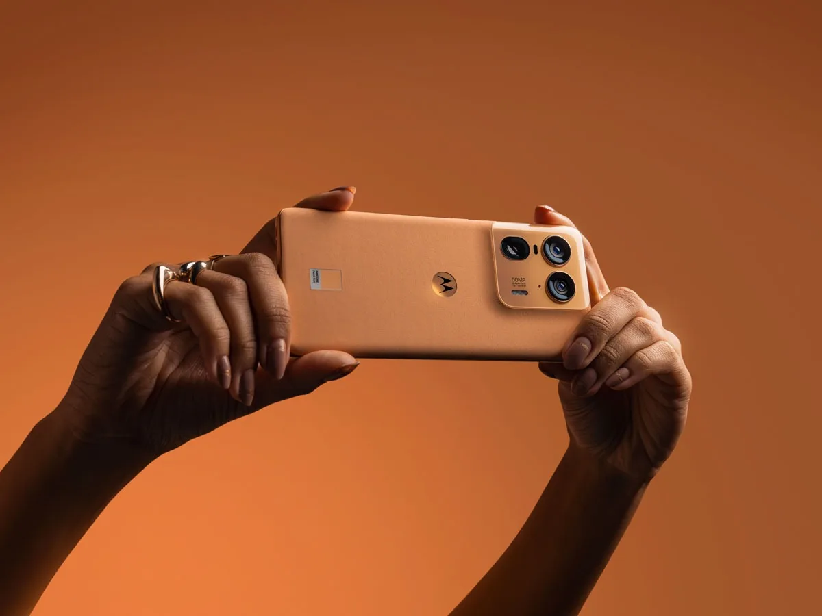 Motorola Edge 70 Ultra : le retour d’un vrai flagship, propulsé par le Snapdragon 8 Gen 5 49 Motorola Edge 70 Ultra : le retour d’un vrai flagship, propulsé par le Snapdragon 8 Gen 5