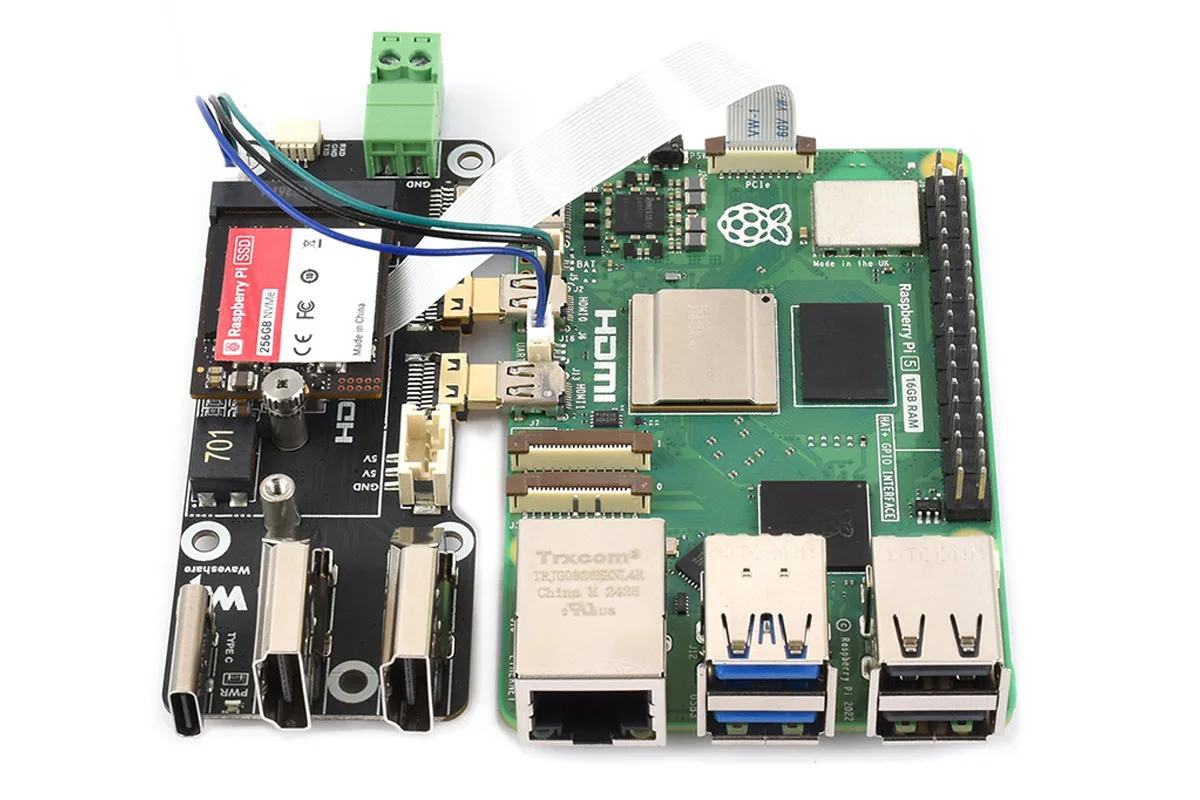 Raspberry Pi 5 : l'adaptateur M.2 NVMe de Waveshare coûte 9 euros 51 PCIe To M.2 Multifunctional Adapter connection to Raspberry Pi