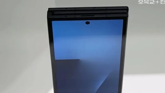 Samsung Galaxy Z TriFold design 1