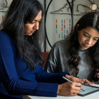 Amazon lance Kindle Translate : l'ia traduit vos livres sans traducteur humain