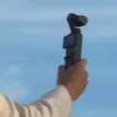 DJI Osmo Pocket 4 : la caméra stabilisée voit son lancement repoussé à début 2026