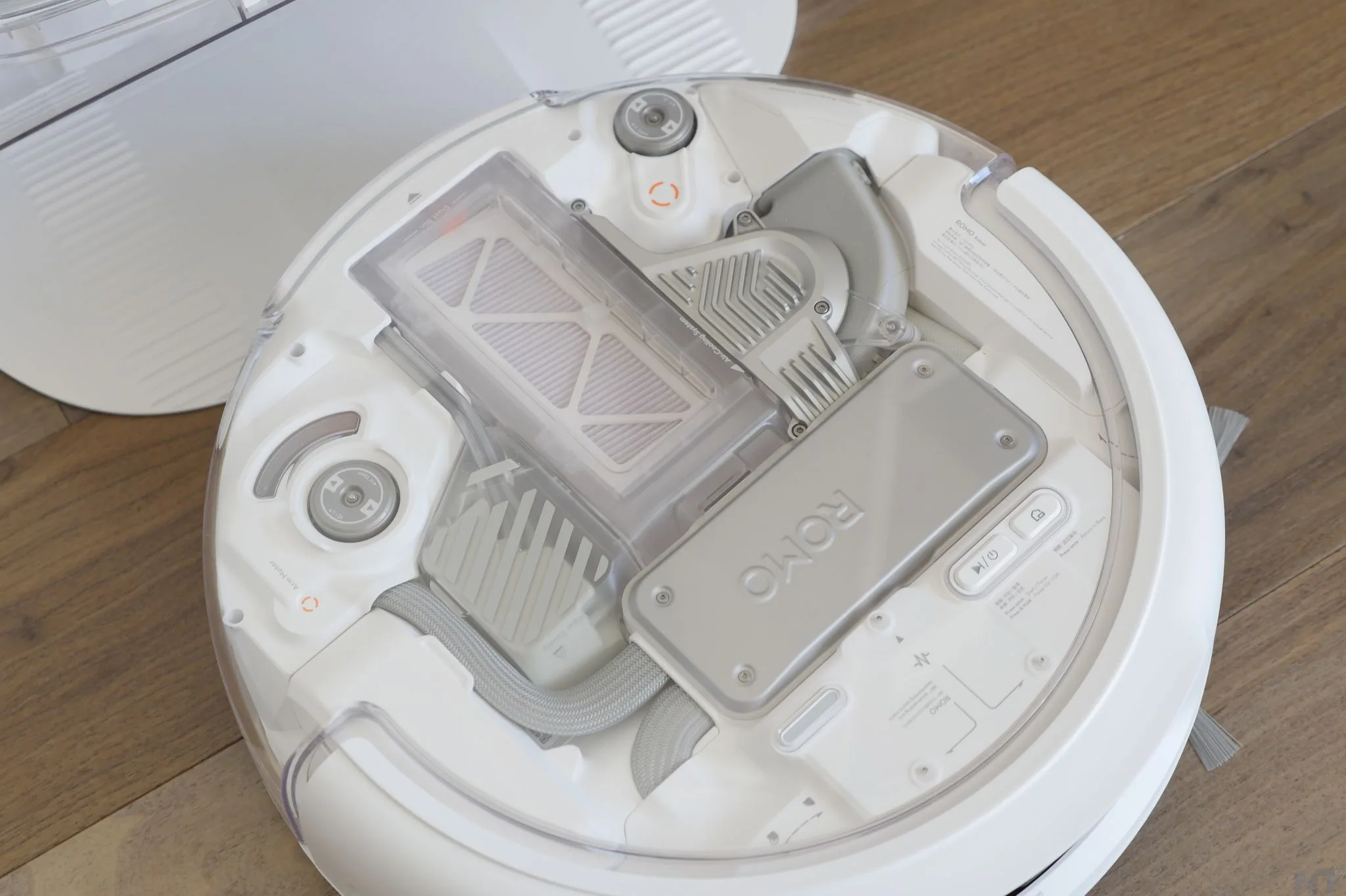 Test du DJI ROMO P : DJI réussit-il son premier robot aspirateur haut de gamme ? 54 DJI ROMO P 68