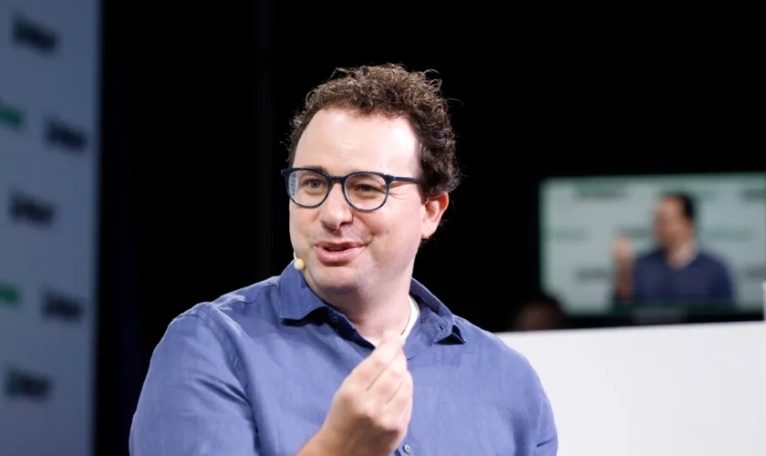 Dario Amodei : le CEO d'Anthropic défend le calme stratégique face à la frénésie d'OpenAI 53 Dario Amodei : le CEO d'Anthropic défend le calme stratégique face à la frénésie d'OpenAI