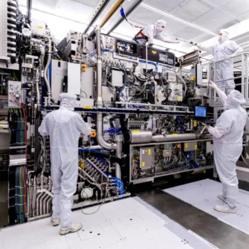 Huawei vise le « 2 nm sans EUV » : un brevet qui pourrait rebattre les cartes du semi-conducteur