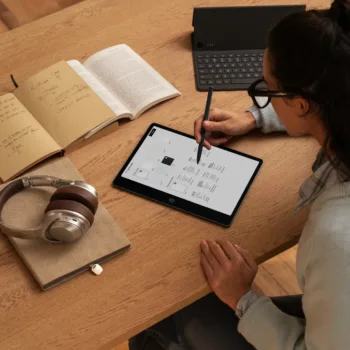 TCL Note A1 NXTPAPER : le carnet numérique couleur qui défie l’iPad