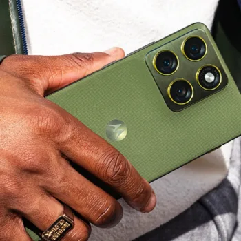 Moto X70 Air Pro : Motorola prépare un smartphone fin avec recharge 90 W et nouveau Snapdragon