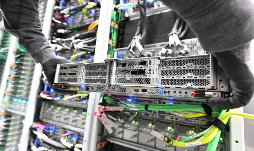 AWS lance les AI Factories : des supercalculateurs IA directement chez le client 48 AWS lance les AI Factories : des supercalculateurs IA directement chez le client