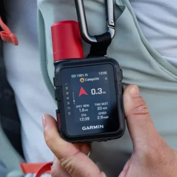Garmin inReach Mini 3 Plus : le mini-communicateur satellite devient (vraiment) smart