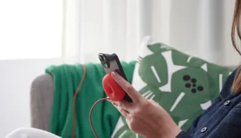IKEA lance VÄSTMÄRKE : des chargeurs sans fil Qi2 abordables et pensés pour la maison