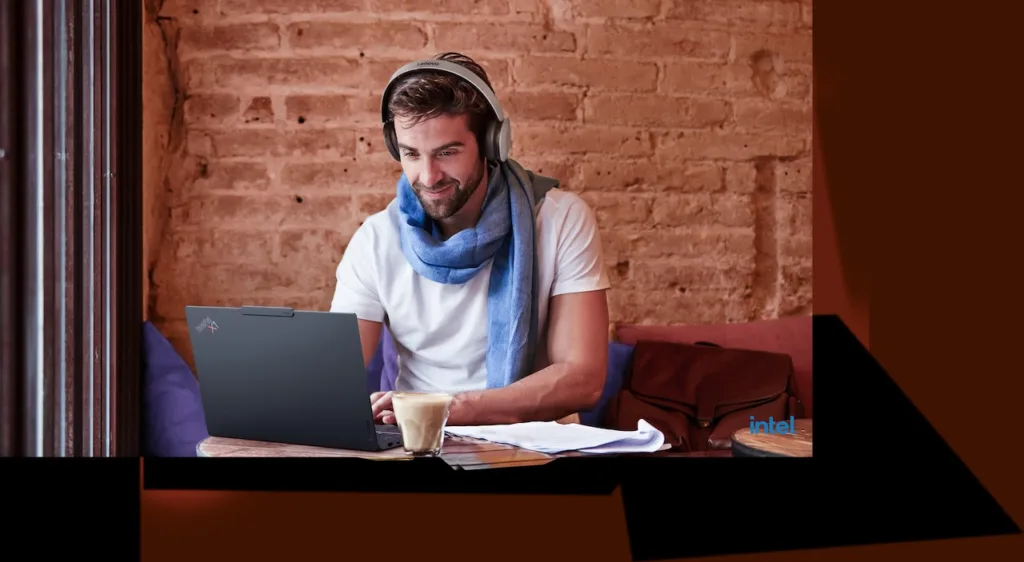 ThinkPad X1 Carbon Gen 14 : La révolution « Space Frame » et le retour de la réparabilité 61 04 ThinkPad X1 Carbon Cafe shop
