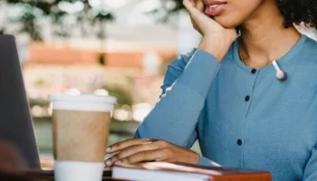 SwitchBot AI MindClip : Le « second cerveau » à clipser qui mémorise tout pour vous