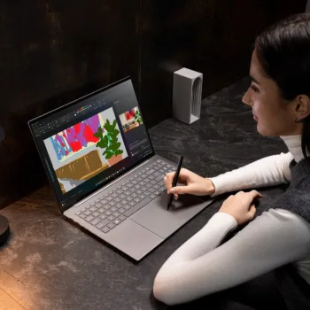 Acer Swift 16 AI : Le premier trackpad géant qui remplace votre tablette graphique
