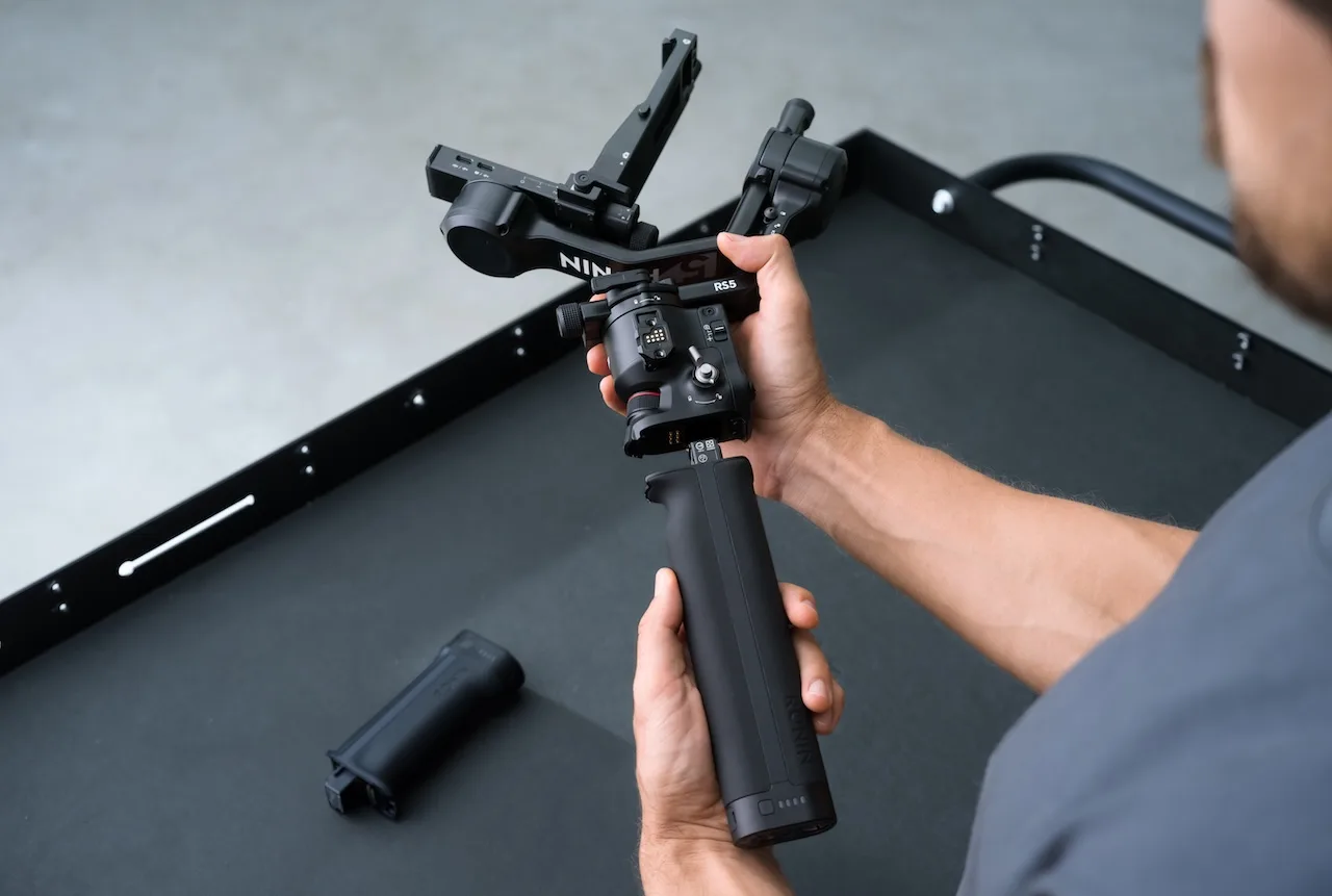 DJI RS 5 : Le nouveau gimbal à tracking intelligent qui remplace un cadreur 61 BG70 Battery