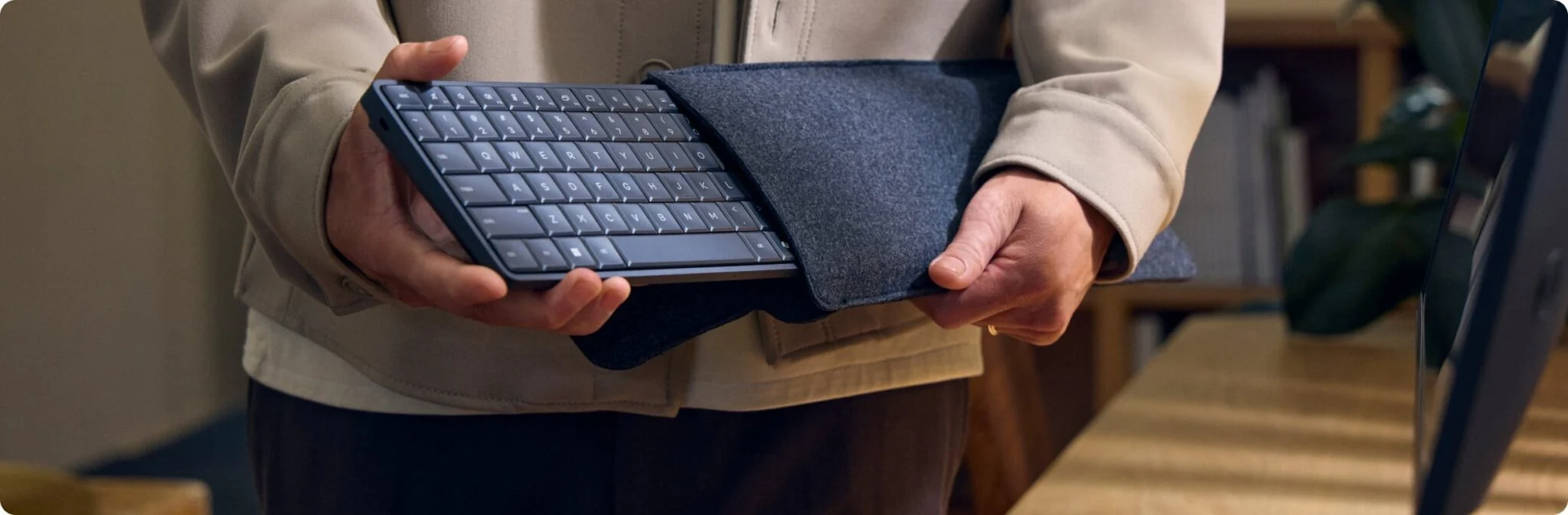 HP EliteBoard G1a : L’ordinateur-clavier Copilot+ qui réinvente le bureau au CES 2026