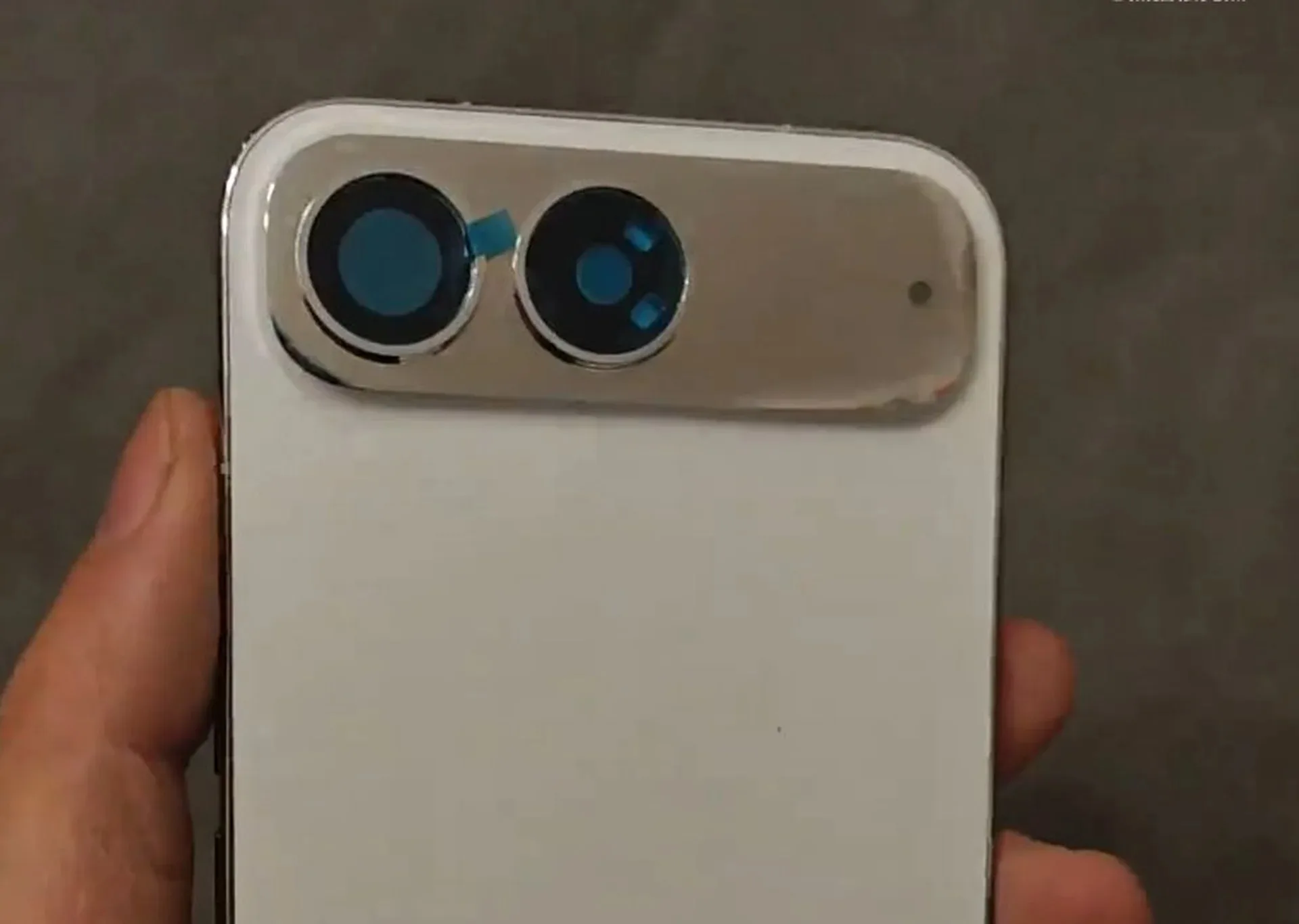 Xiaomi 17 Air : un prototype ultra-fin de 5,5 mm dévoilé avant l’annulation du projet