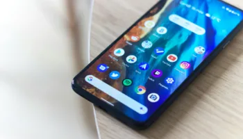 Android 17 : Google enterre (enfin) la tuile Internet et sépare Wi-Fi et Données mobiles