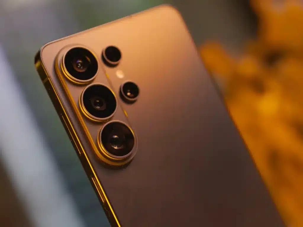 Galaxy S26 Ultra : Une seconde fuite vidéo confirme le Privacy Display et des bugs de jeunesse 69 147 Samsung Galaxy S26 Ultra First Impression SamZone 4