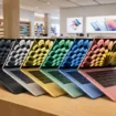 MacBook à petit prix : Apple préparerait un modèle à puce A18 Pro dès mars 2026, avec des couleurs inédites