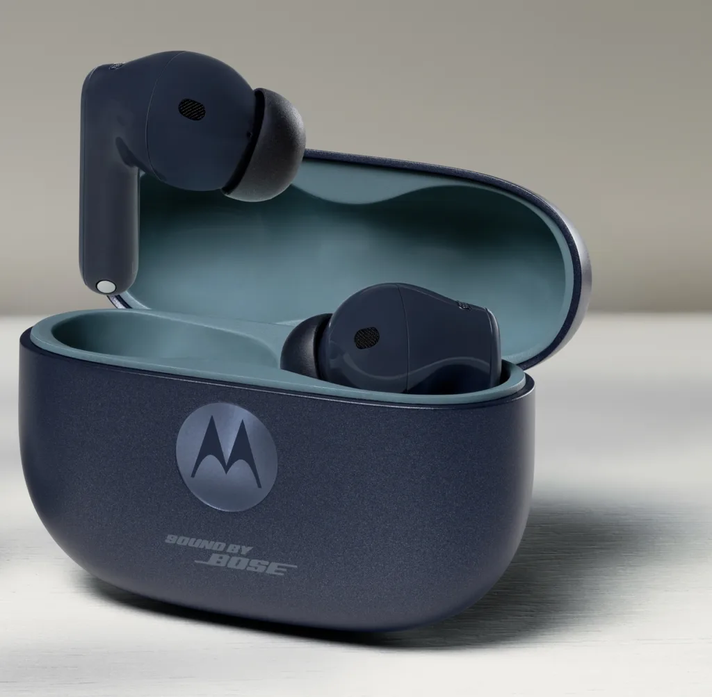 Moto Buds 2 Plus : Le design « AirPods » et le son Bose confirmés par une fuite 66 HAaV72NXsAAmYNT