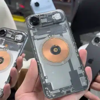 iPhone Air Mod : Le YouTuber Linzin Tech ajoute une nano-SIM et un dos transparent