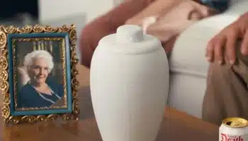 Spotify x Liquid Death : Une urne Bluetooth à 495 dollars pour streamer dans l'au-delà