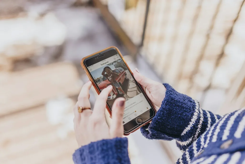 kate torline VeiqoYAEeis unsplash